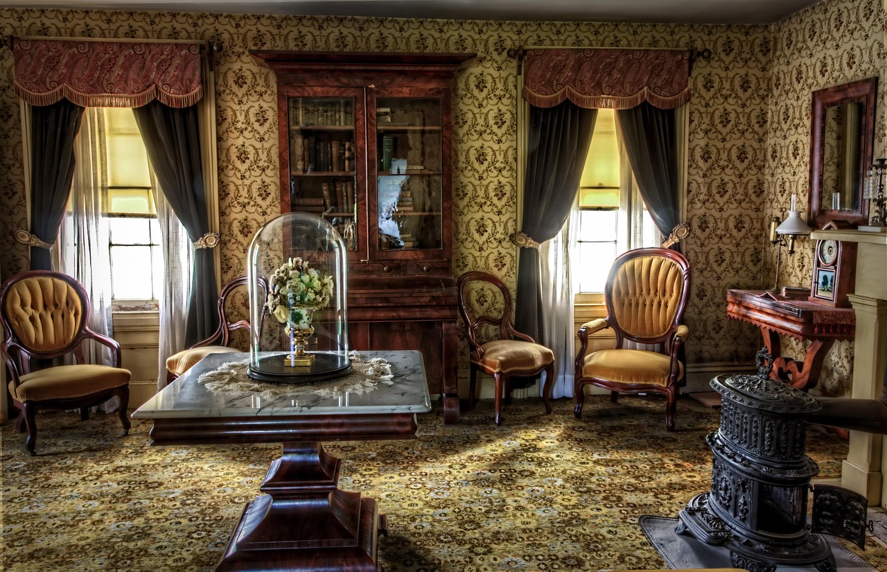 Living room, victorian, historic — Finding Your Dream Home with Lake Royale Realty